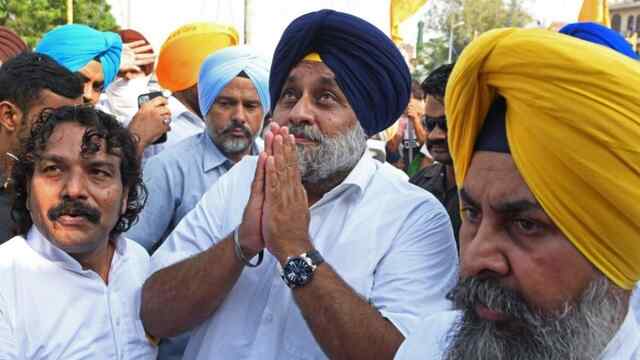 पंजाबः जेल में बंद अमृतपाल सिंह पर जमकर बरसे सुखबीर बादल 