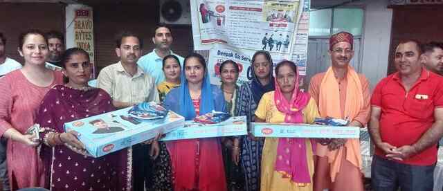 जिला ऊना में गृहिणी सुविधा योजना के तहत 9991 लाभार्थियों को दूसरी बार मिला फ्री सिलेंडर