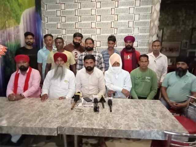 ਆਦਮਪੁਰ ਅੰਬੇਡਕਰ ਸੈਨਾ ਦੀ ਪ੍ਰਸ਼ਾਸਨ ਨੂੰ ਚੇਤਾਵਨੀ, 1 ਤਾਰੀਖ ਨੂੰ ਹੋਵੇਗਾ ਐਸਐਸਪੀ ਦਫਤਰ ਦਾ ਘਿਰਾਓ