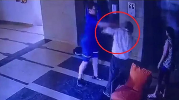 नोएडा के बाद अब गुरुग्राम में थप्पड़ कांड, 39 साल के शख्स ने सिक्योरिटी गार्ड को जड़े थप्पड़, देखें वीडियो