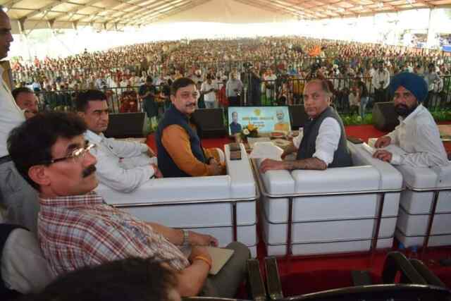 मुख्यमंत्री ने दून विधानसभा क्षेत्र के लिए 26 करोड़ रुपये की 13 विकासात्मक परियोजनाओं के उद्घाटन और शिलान्यास किए