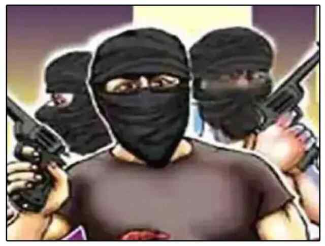 रोडवेज की बस में लूटेरों का हमला, यात्रियों ने 2 को पकड़ा, 4 हुए फरार