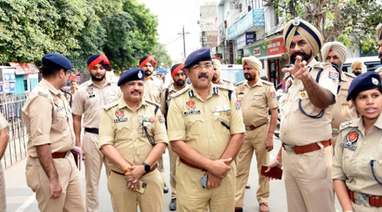 जालंधरः सोढल मेले का ADGP अर्पित शुक्ला, पुलिस कमिश्नर गुरशरण संधू ने लिया जायजा