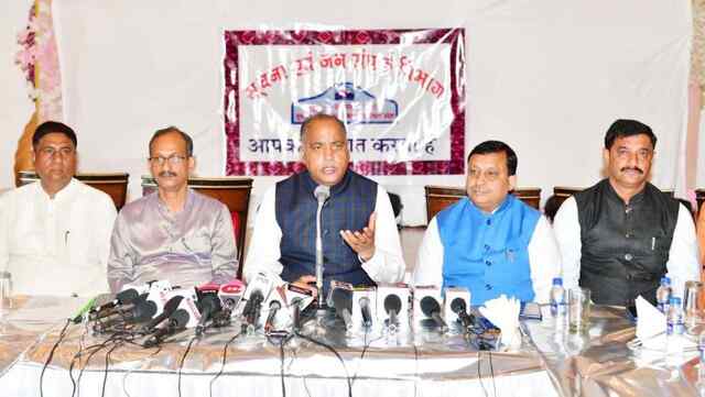 मुख्यमंत्री जय राम ठाकुर ने हादसे पर व्यक्त किया शोक