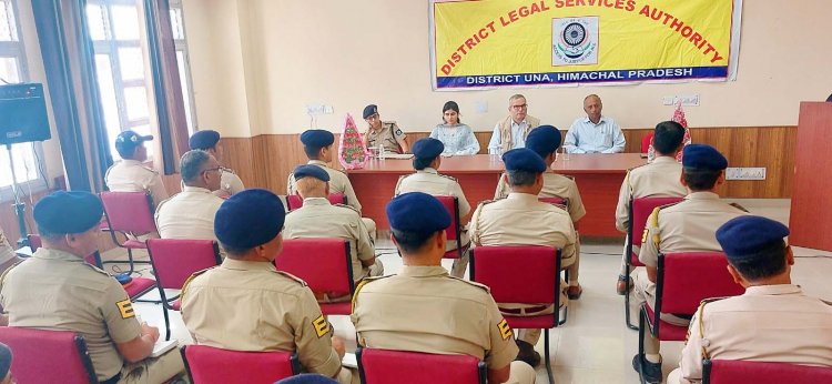 जिला विधिक सेवा प्राधिकरण ऊना ने लगाया प्रशिक्षण एवं जागरुकता शिविर