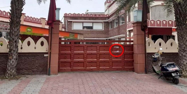 जालंधरः फिर गरमाया विरासत हवेली का मामला, गेट पर निगम का चिपकाया नोटिस हुआ गायब  