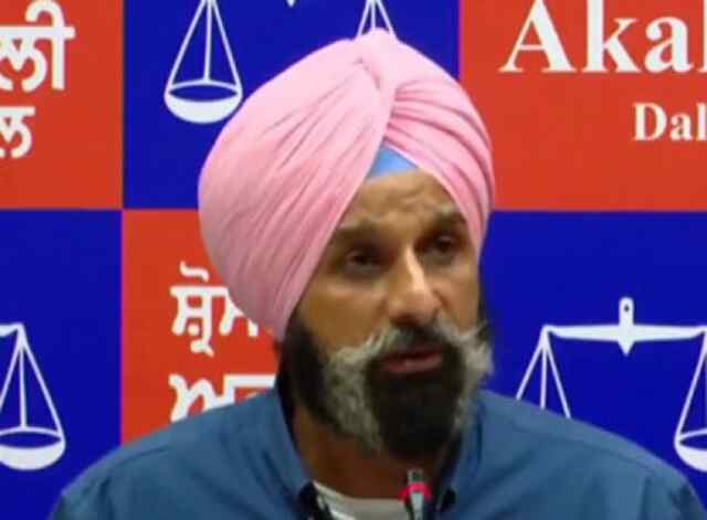 पंजाबः आप विधायक की खरीद-फरोख्त पर मजीठिया ने साधा निशाना, शीतल अंगुराल पर लगाए गंभीर आरोप