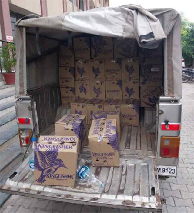 जालंधर एक्साइज विभाग ने पकड़ी ठेकेदार नरेश अग्रवाल की शराब