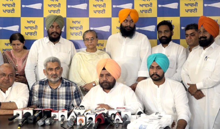 पंजाबः अकाली नेता तनवीर धालीवाल सहित कई नेता आप पार्टी में हुए शामिल