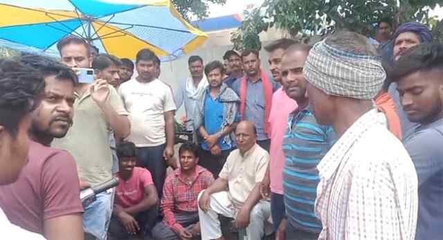 जालंधरः सब्जी मंडी में प्रवासी मजदूरों का निगम के खिलाफ प्रदर्शन, जानें मामला