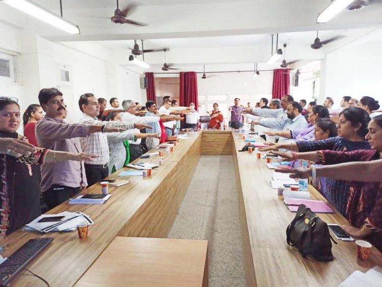 विश्व रोगी सुरक्षा सप्ताह के उपलक्ष्य पर ली मरीजों की सुरक्षा एवं सेवा करने की शपथ