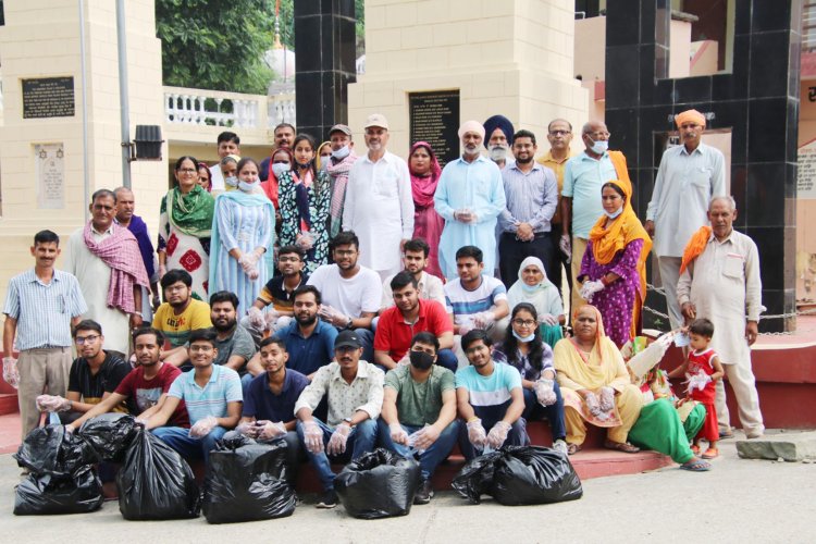 भारतीय सूचना प्रौद्योगिकी संस्थान ने मनाया स्वच्छता पखवाड़ा
