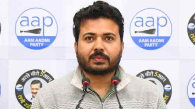 मनीष सिसोदिया के बाद अब इस नेता को ED ने भेजा समन