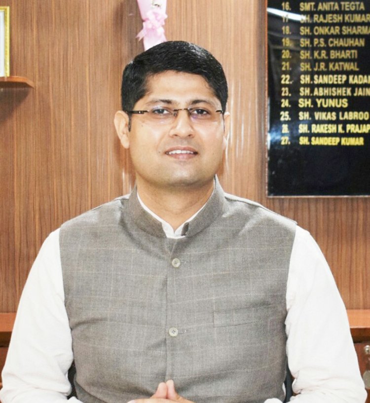 पैरालंपिक्स मेडलिस्ट निषाद कुमार बने स्वीप आइकन, युवाओं को वोट डालने के लिए करेंगे प्रेरित