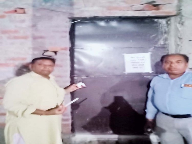 जालंधर: निगम की कार्रवाई, प्रताप बाग में सील की दुकानें, चिपकाए नोटिस