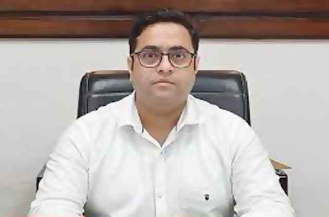 कपूरथलाः DC की व्हाट्सएप अकाउंट पर फोटो लगा लोगों को चूना लगा रहे शातिर ठग