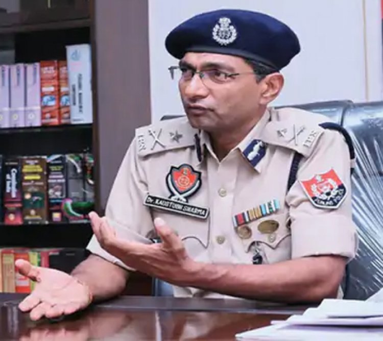पंजाबः व्हाट्सऐप पर अब पुलिस कमिश्नर की फोटो लगा SHO से मांगा गिफ्ट