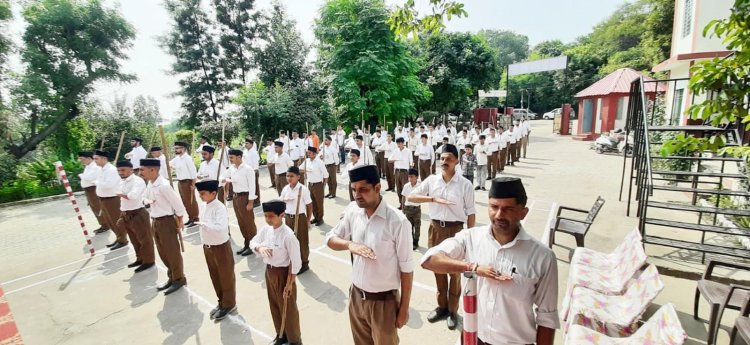 संघ व्यक्तित्व एवं चारित्रिक निर्माण करने का कार्य करता है: सौरभ