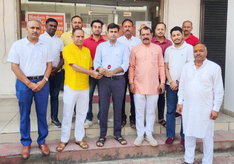 एन.यू.जे इंडिया व प्रेस क्लब ने मीडीया प्रभारी पुलिस जिला बददी को दी विदाई