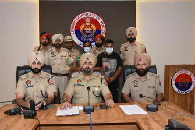 जालंधरः लांबड़ा का कबाड़िया नीरज चोर गिरोह के 2 सदस्य सहित गिरफ्तार