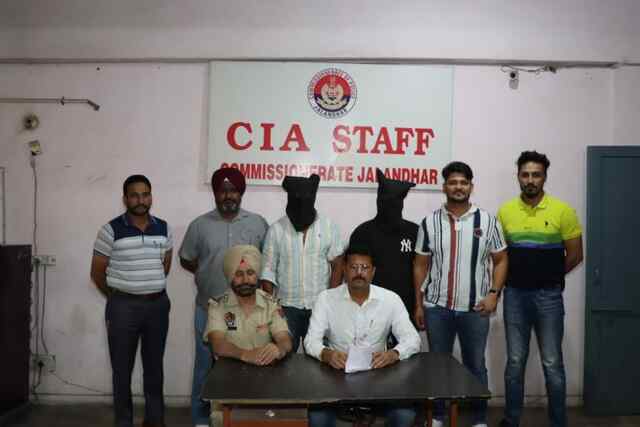 जालंधरः 2 सनैचर और 2 नशा तस्कर गिरफ्तार