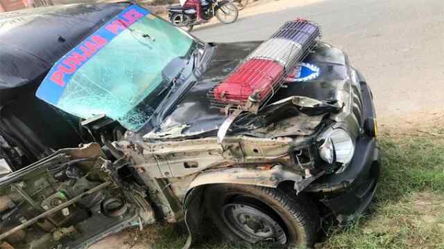 पंजाबः ट्रक की पुलिस गाड़ी के साथ भयानक टक्कर, होमगार्ड के जावान समेत 2 की मौत