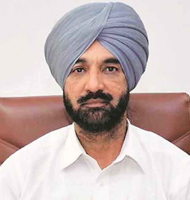 पंजाबः IAS अधिकारी काहन सिंह पन्नू को समन जारी