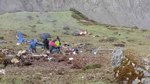 केदारनाथ में हेलिकॉप्टर क्रैश होने से पायलट समेत 6 की मौत