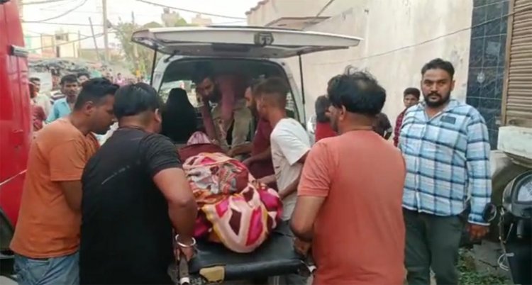 जालंधरः घर पर लाइटें लगाने दौरान हाई वोल्टेज तारों की चपेट में आया युवक, मौत