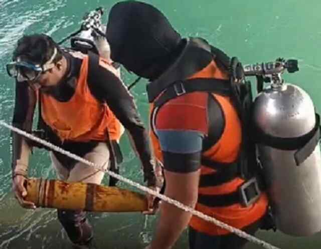पंजाबः नहर से मिली विस्फोटक सामग्री, मचा हड़कंप
