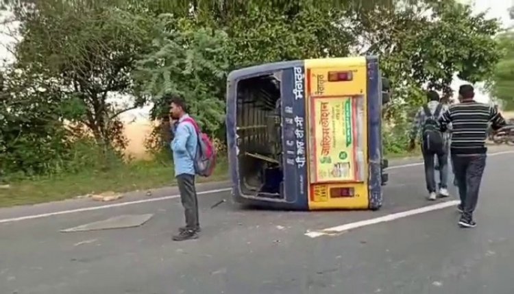 पंजाबः PRTC की यात्रियों से भरी बस पलटी, कई घायल