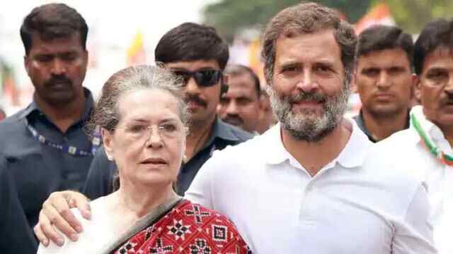 गांधी परिवार को केंद्र सरकार ने दिया झटका…