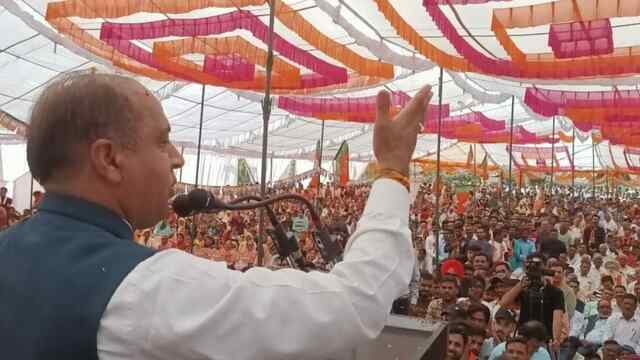 विधानसभा हरोली से भाजपा के अधिकृत प्रत्याशी रामकुमार ने भरा नामांकन पत्र, उनके साथ मुख्यमंत्री जयराम ठाकुर रहे