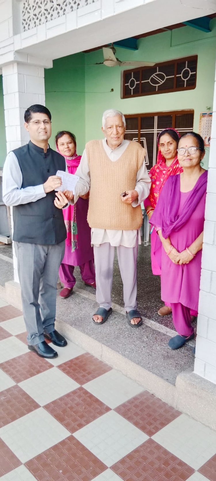 मतदाता सूचना पर्ची का वितरण शुरू