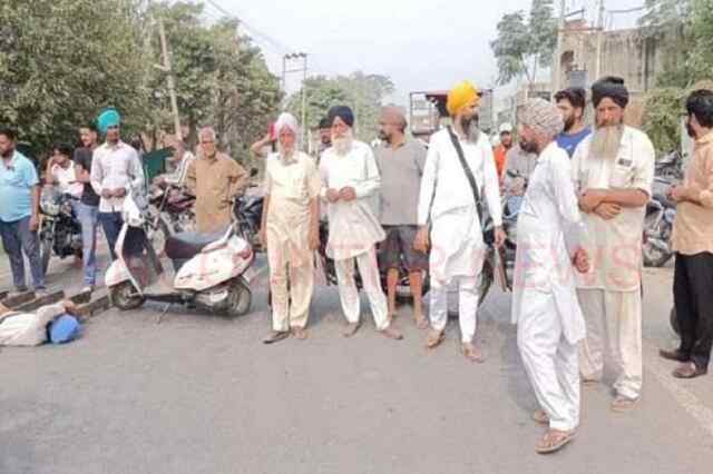 पंजाबः अब किसानों ने इस नेशनल हाईवे को किया जाम, दी चेतावनी