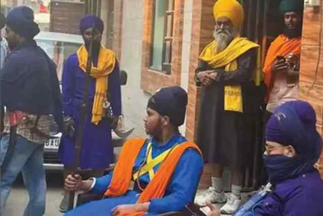 पंजाबः सूरी के मर्डर केस के आरोपी संदीप के घर के बाहर निहंग जत्थेबंदियां तैनात, जाने मामला