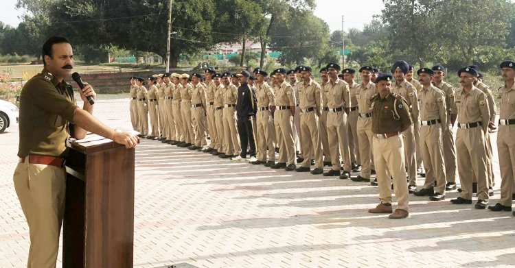 चिंतपूर्णी विधानसभा क्षेत्र में चुनाव प्रक्रिया संपन्न करवाने के लिए 102 पोलिंग टीमें रवाना 