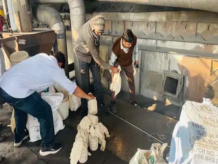 पंजाबः पुलिस ने 151 किलो हेरोइन और 11 क्विंटल भुक्की को किया नष्ट, देखें वीडियो