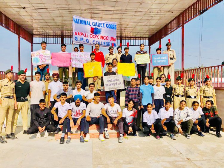 एनसीसी कैडेटस् ने ऊना में निकाली स्वच्छ भारत अभियान व बैन प्लास्टिक बैग पर रैली