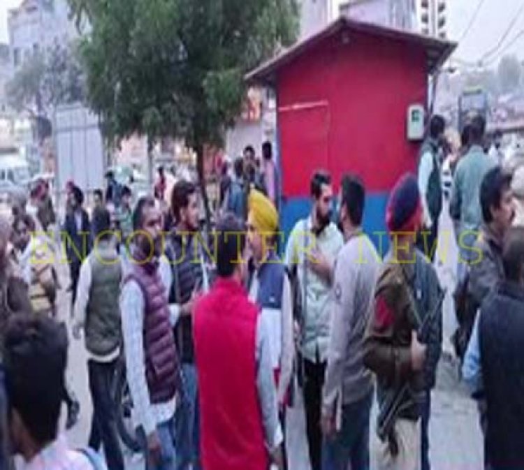 पंजाबः बस स्टैंड के पास युवकों ने चलाई युवती पर ताबड़तोड़ गोलियां, मौत