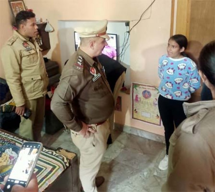 जालंधरः नशा तस्करों के खिलाफ पुलिस ने चलाई मुहिम, घरों में घुसकर की चैकिंग