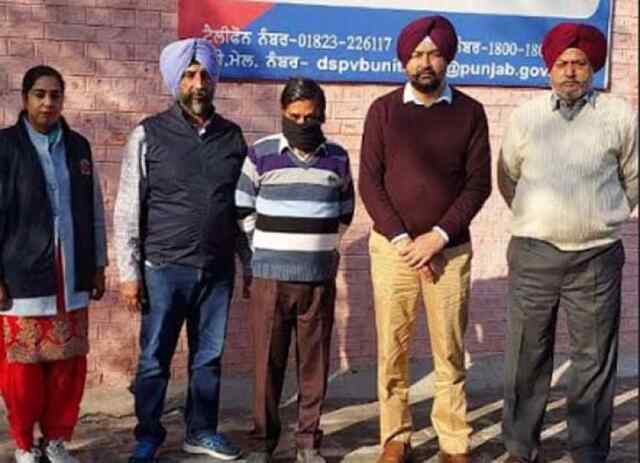 पंजाबः नगर काऊंसिल का सेवामुक्त सहायक इंजीनियर गिरफ़्तार