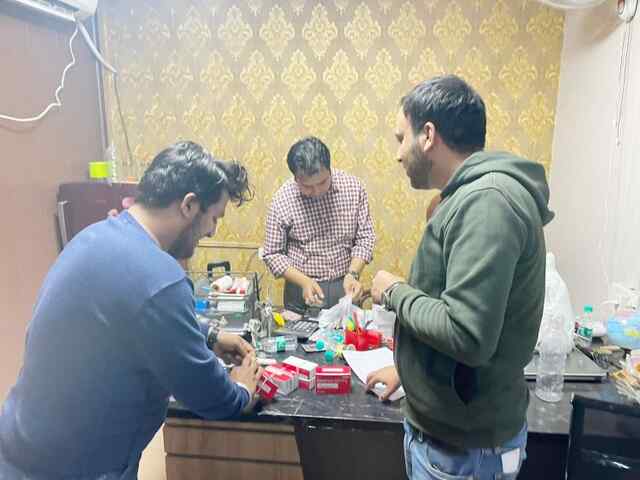 नकली दवा बनाने वाला गिरोह चढ़ा विभाग के हत्थे