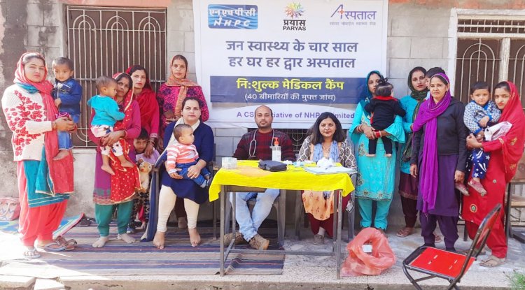 जिला ऊना मे साँसद मोबाइल स्वास्थ्य सेवा टीम ने की 195 लोगों के स्वास्थ्य की जांच