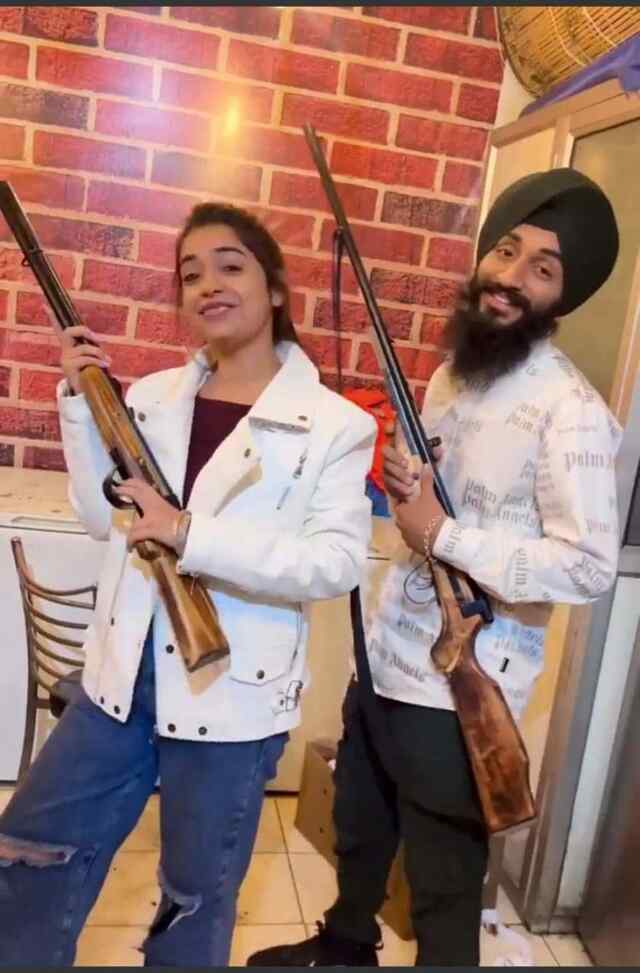 जालंधरः गन कल्चर प्रमोट करने के मामले में Kuhlad Pizza Couple के खिलाफ मामला दर्ज