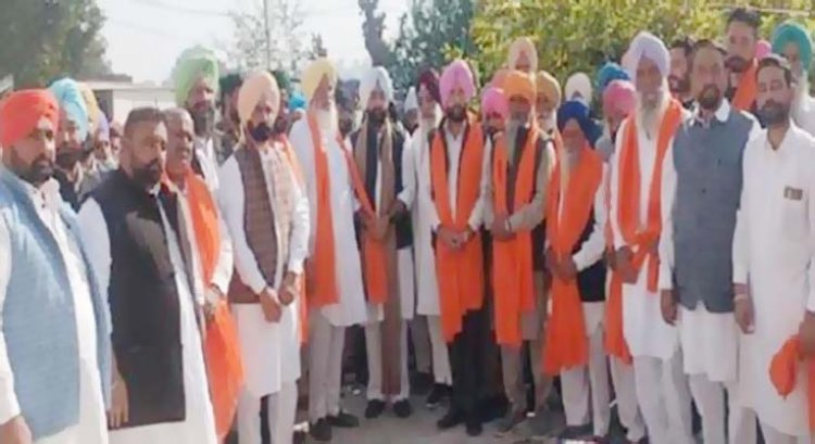 पंजाबः अकाली दल के सीनियर नेता जत्थेदार कश्मीर सिंह बाजेके साथियों सहित आप में शामिल