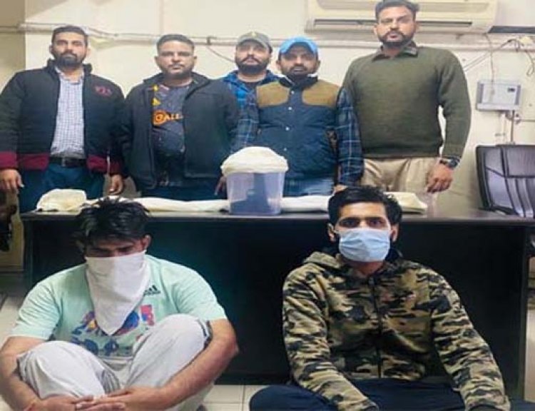 पंजाबः गैंगस्टर राजन भट्टी 2 साथी हथियारों सहित गिरफ्तार