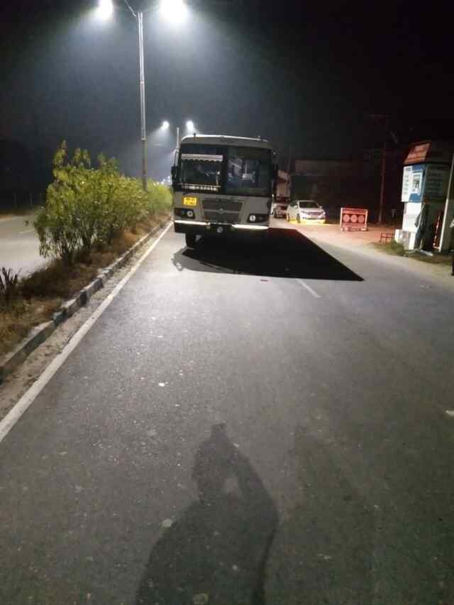 बस की टक्कर में एक की मौत
