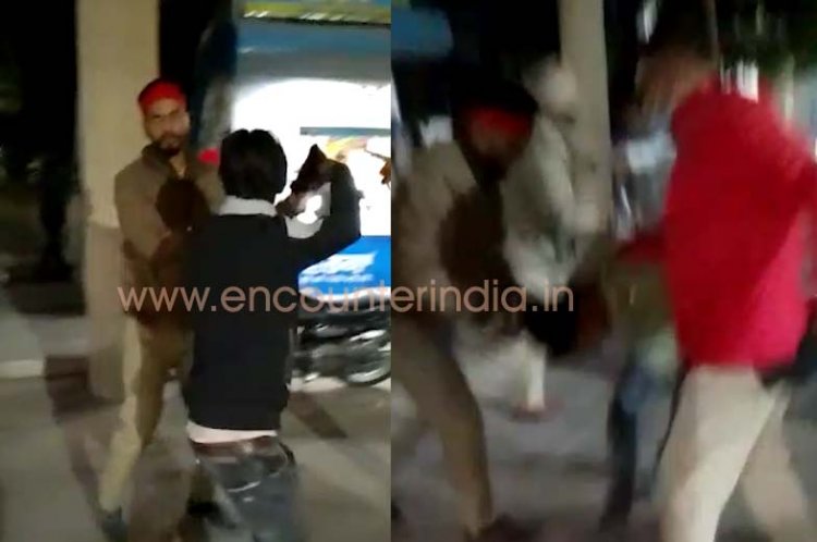 जालंधरः सिविल अस्पताल में MLR कटवाने आए नशे में धुत युवकों ने पुलिस मुलाजिम से की हाथापाई, देखें वीडियो