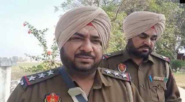 पंजाब: स्कूल में टीचर ने छात्रों को मोबाइल लाने से किया था मना